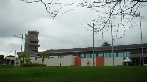 Terminal des Flughafens El Edén in Armenia