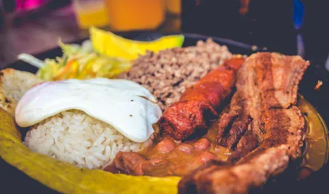 Serviertes Bandeja paisa