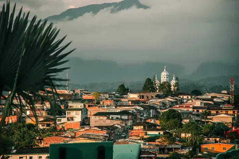 Filandia village and the mountains